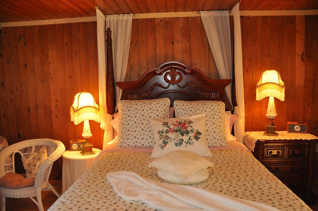 Auberge Sur La Cote Ла Мале Екстериор снимка