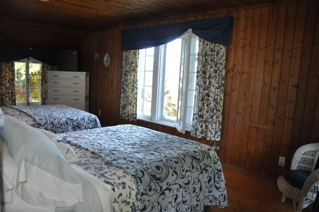 Auberge Sur La Cote Ла Мале Екстериор снимка