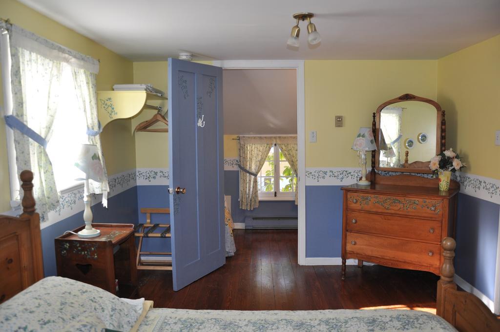 Auberge Sur La Cote Ла Мале Екстериор снимка
