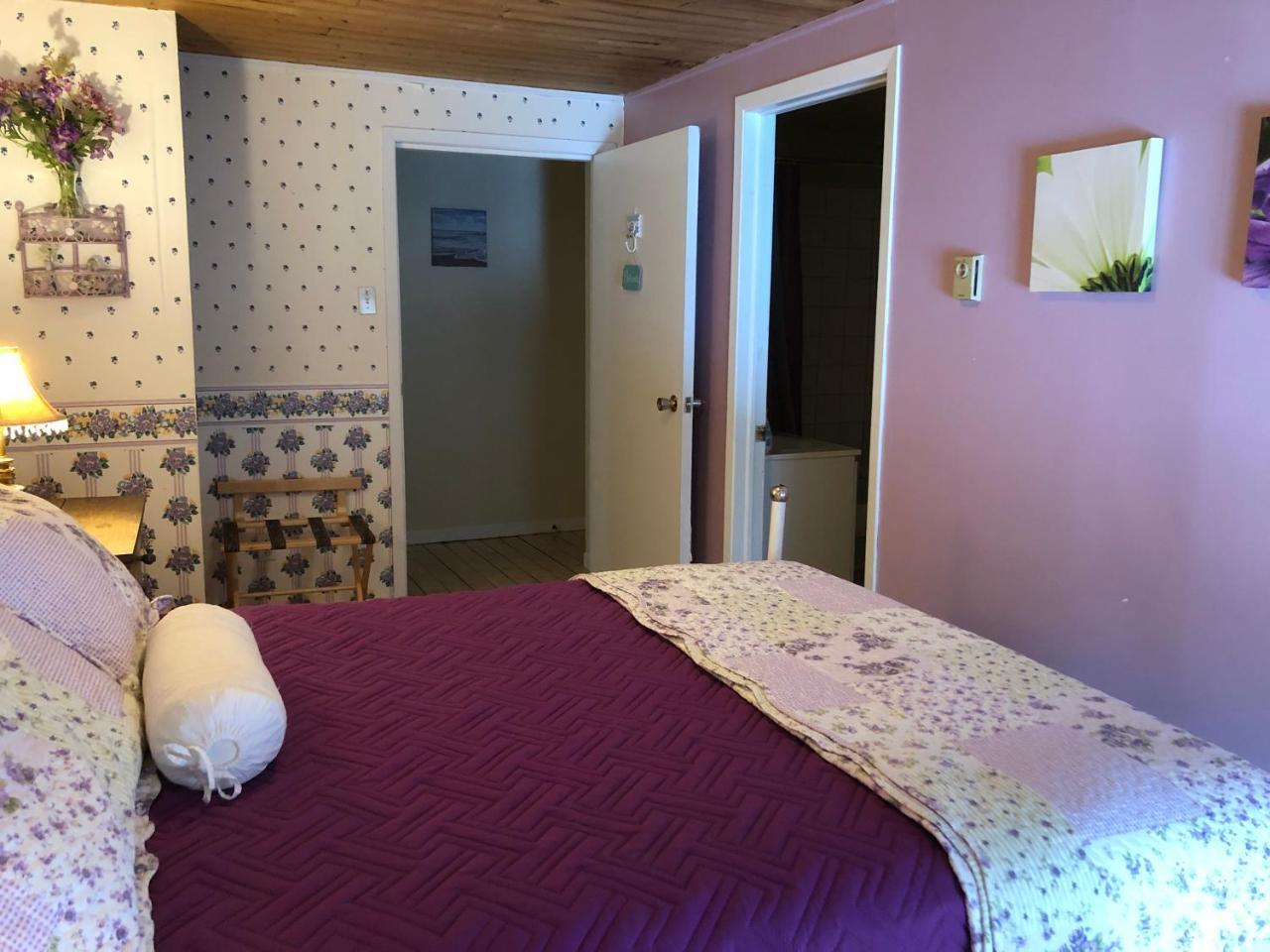 Auberge Sur La Cote Ла Мале Екстериор снимка